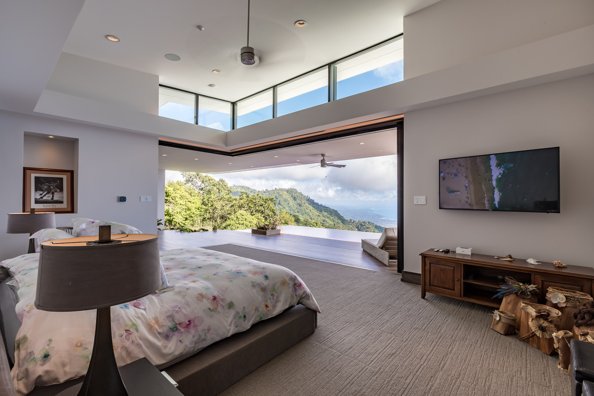 4 bed Single Family Homes For Sale in Dominical, Puntarenas - thumb 8