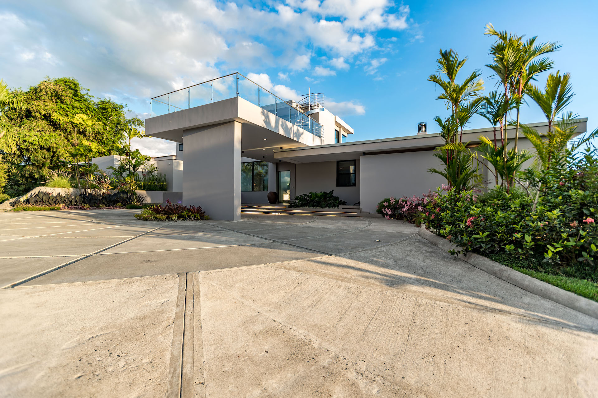 4 bed Single Family Homes For Sale in Dominical, Puntarenas - thumb 3