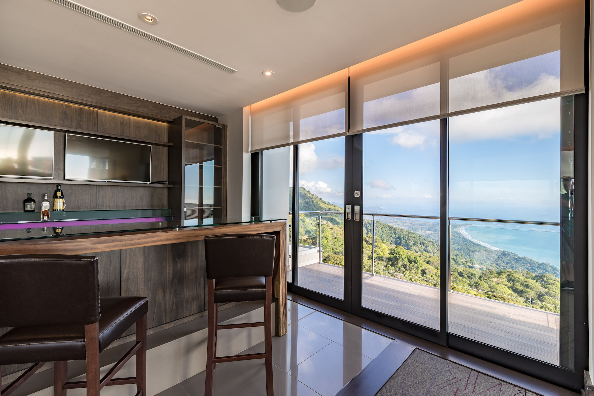 4 bed Single Family Homes For Sale in Dominical, Puntarenas - thumb 6