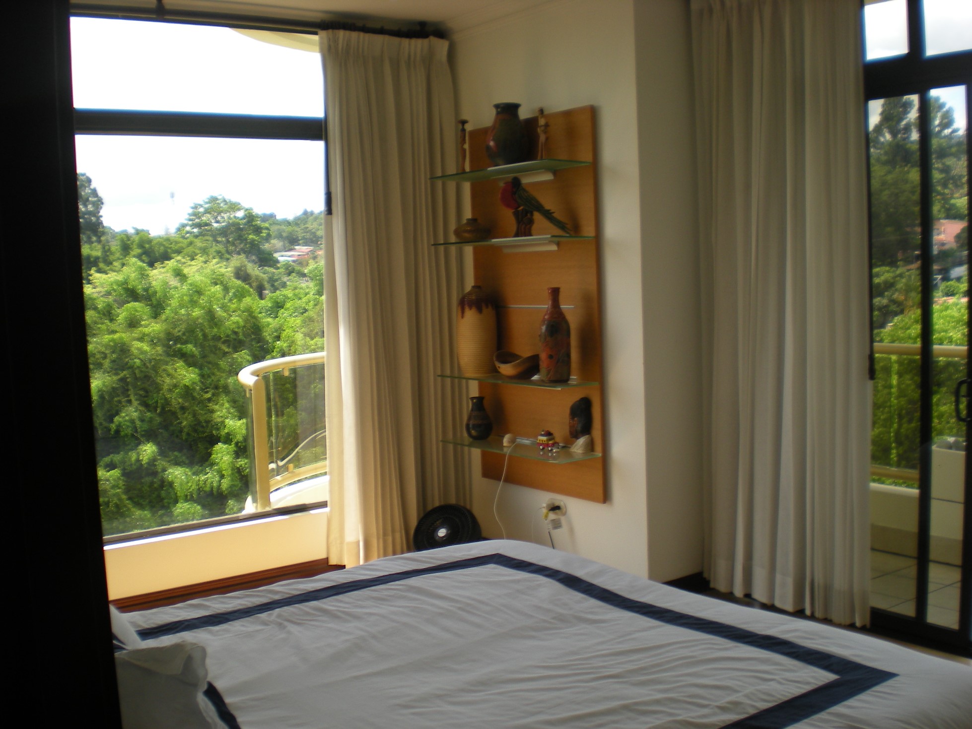 2 bed Apartment For Sale in Escazu, San Jose - thumb 7