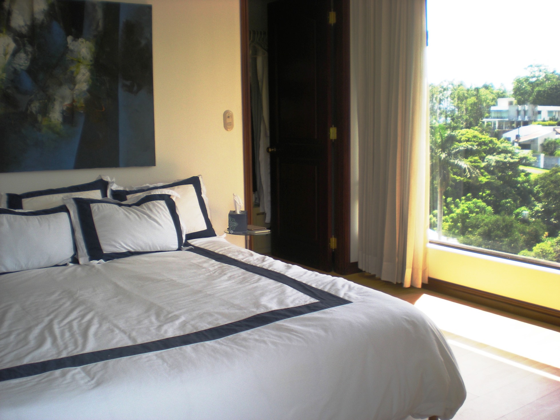 2 bed Apartment For Sale in Escazu, San Jose - thumb 6