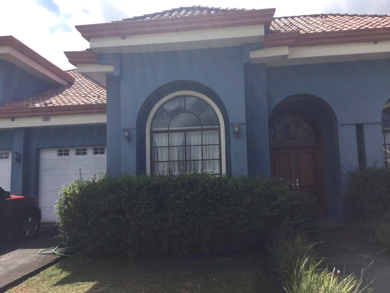 5 bed Single Family Homes For Sale in San Isidro, Heredia - 1