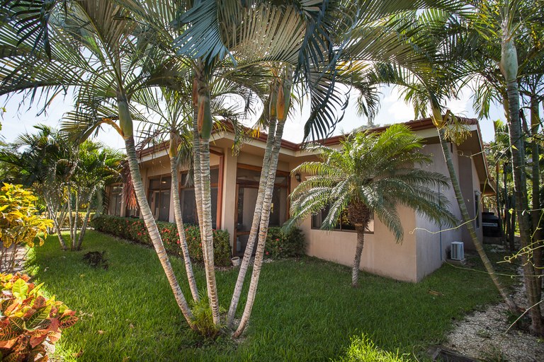 3 bed Single Family Homes For Sale in Playa Flamingo, Guanacaste - thumb 22