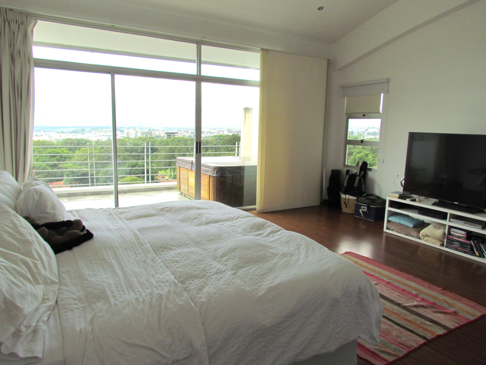 3 bed Apartment For Sale in Escazu, San Jose - thumb 9