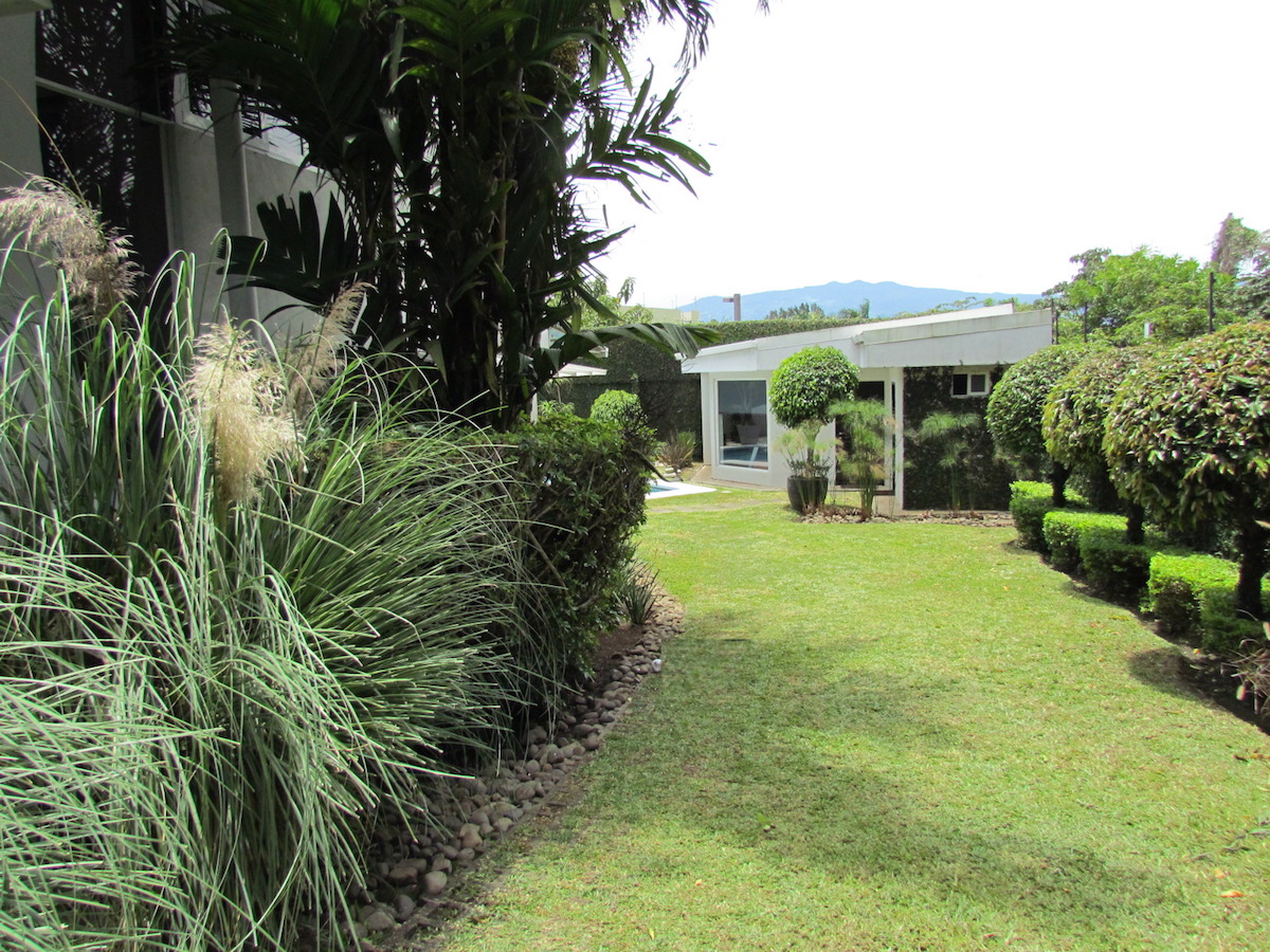 4 bed Single Family Homes For Sale in Escazu, San Jose - thumb 21