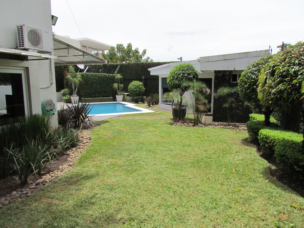 4 bed Single Family Homes For Sale in Escazu, San Jose - thumb 20