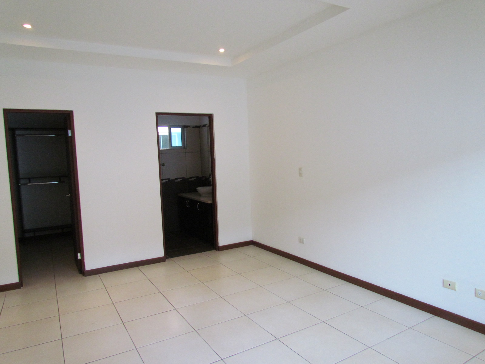 2 bed Apartment For Sale in Santa Ana, San Jose - thumb 5