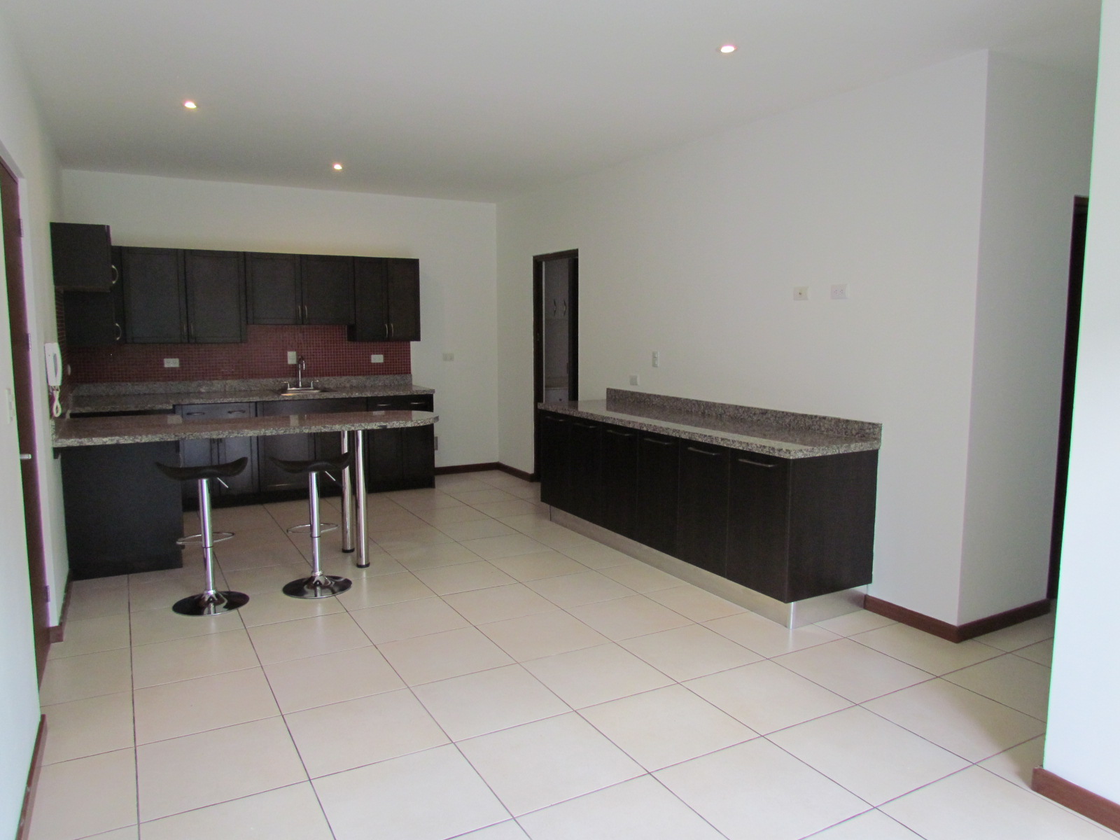 2 bed Apartment For Sale in Santa Ana, San Jose - thumb 2