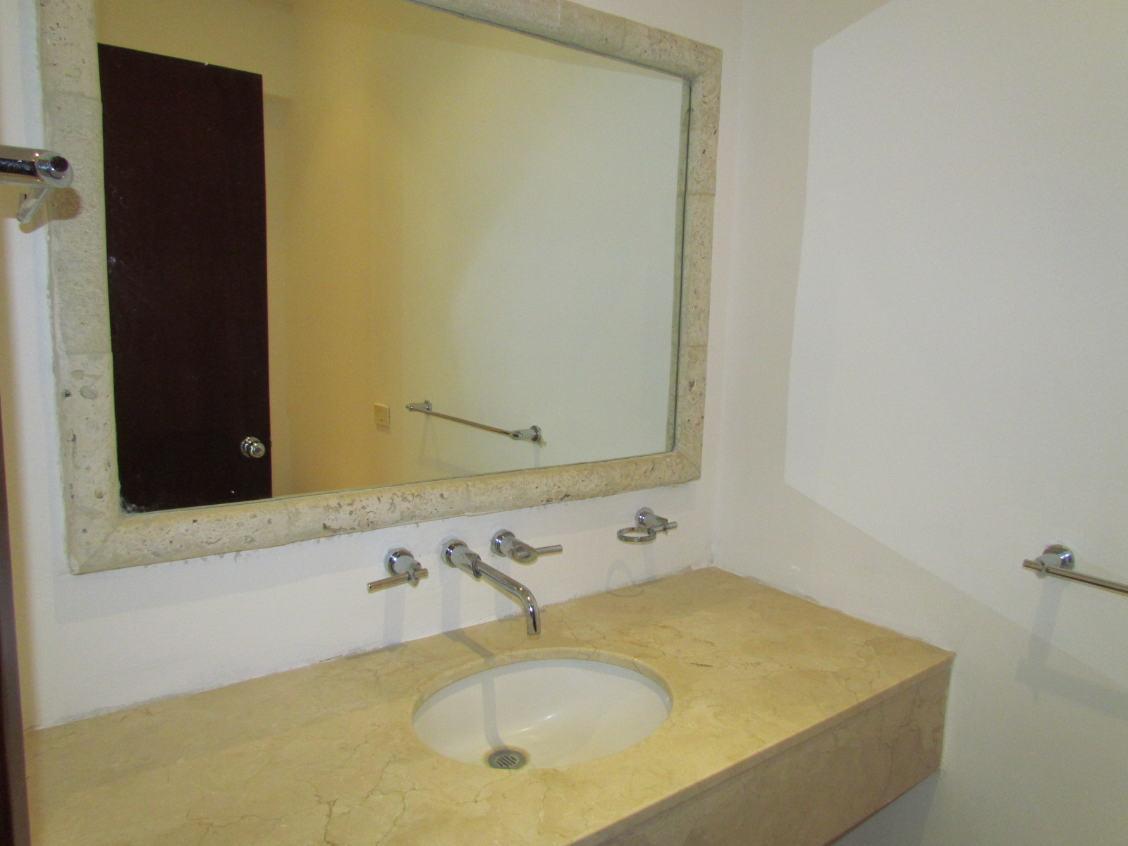 3 bed Apartment For Sale in Escazu, San Jose - thumb 6
