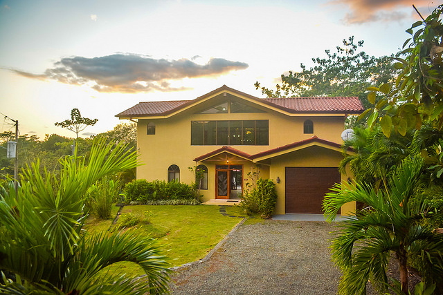3 bed Single Family Homes For Sale in Quepos, Puntarenas - thumb 1