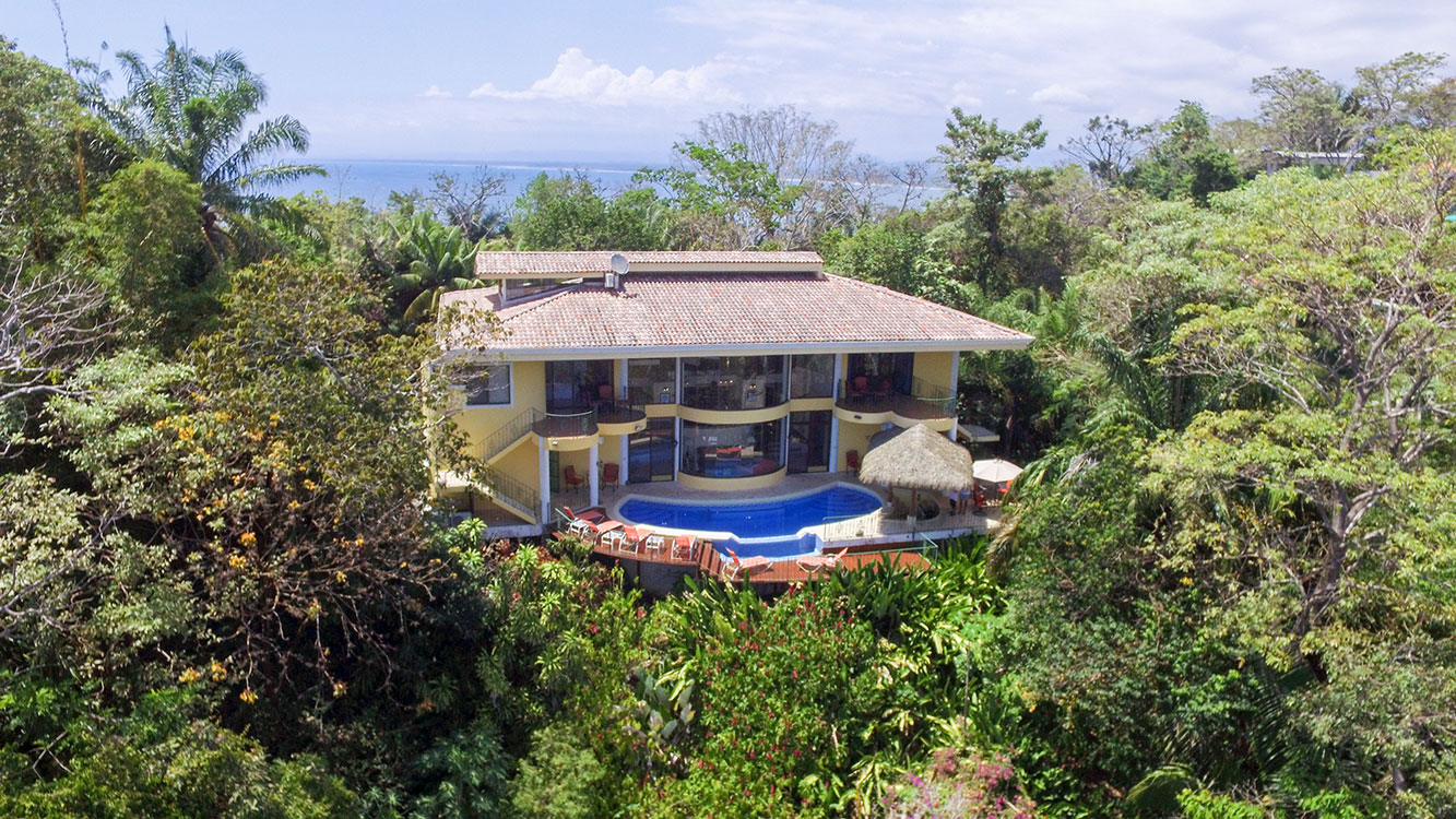 7 bed Single Family Homes For Sale in Manuel Antonio, Puntarenas - thumb 2