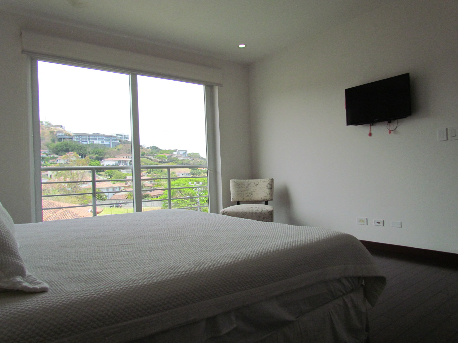 2 bed Apartment For Sale in Escazu, San Jose - thumb 4
