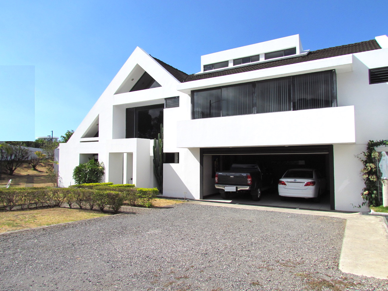 6 bed Single Family Homes For Sale in Escazu, San Jose - thumb 20