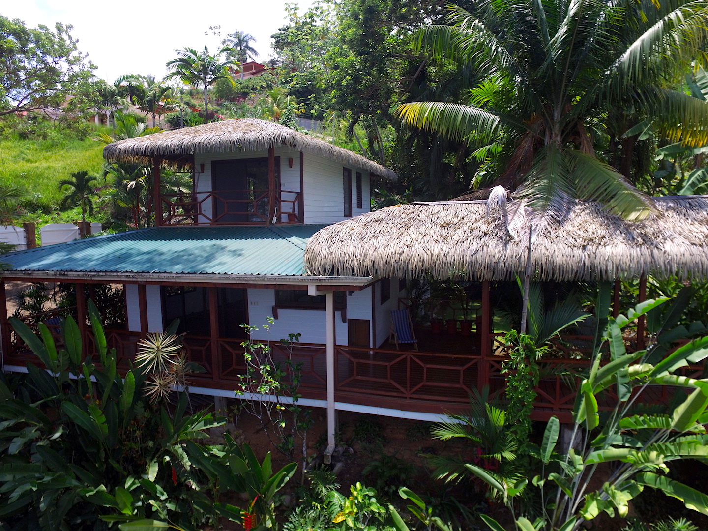 3 bed Single Family Homes For Sale in Ojochal, Puntarenas - thumb 2