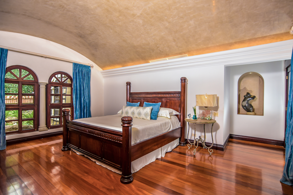 4 bed Single Family Homes For Sale in Santa Ana, San Jose - thumb 16