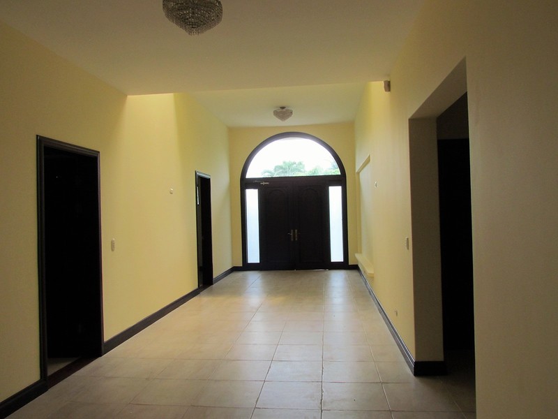 4 bed Single Family Homes For Sale in Santa Ana, San Jose - 1