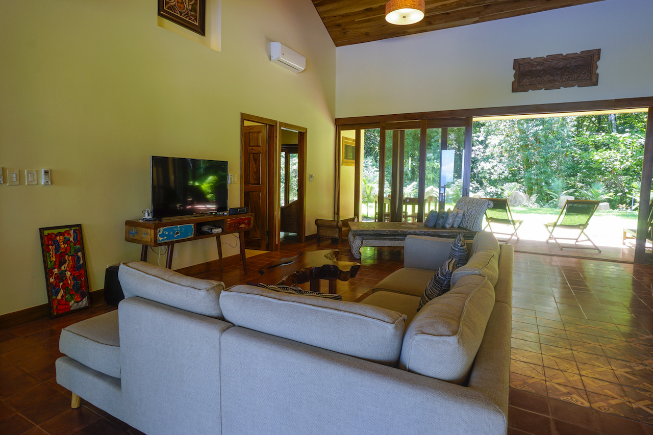 4 bed Single Family Homes For Sale in Dominical, Puntarenas - thumb 28