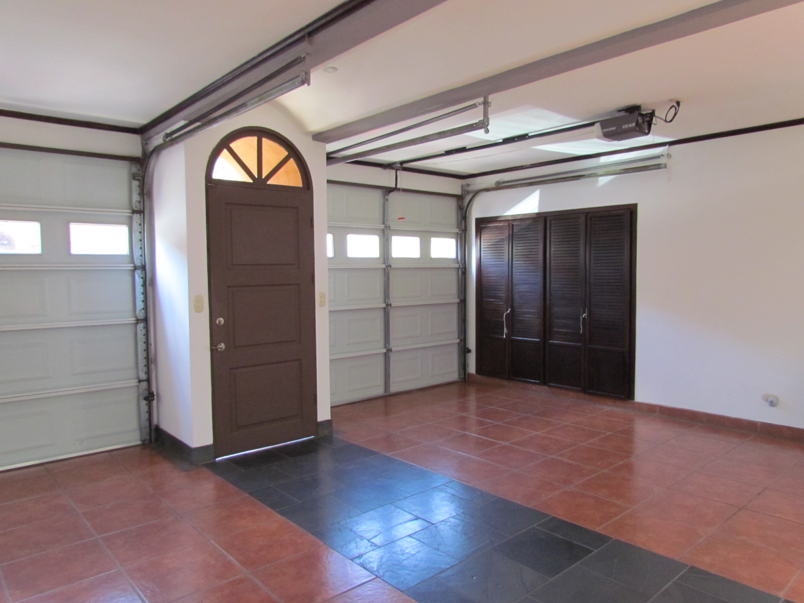 3 bed Single Family Homes For Sale in Santa Ana, San Jose - thumb 16