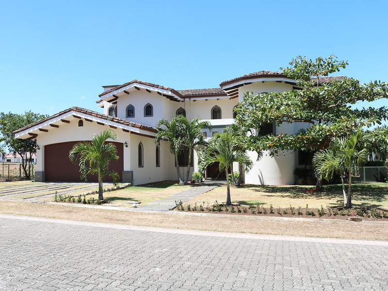 3 bed Single Family Homes For Sale in La Guacima, Alajuela - 1