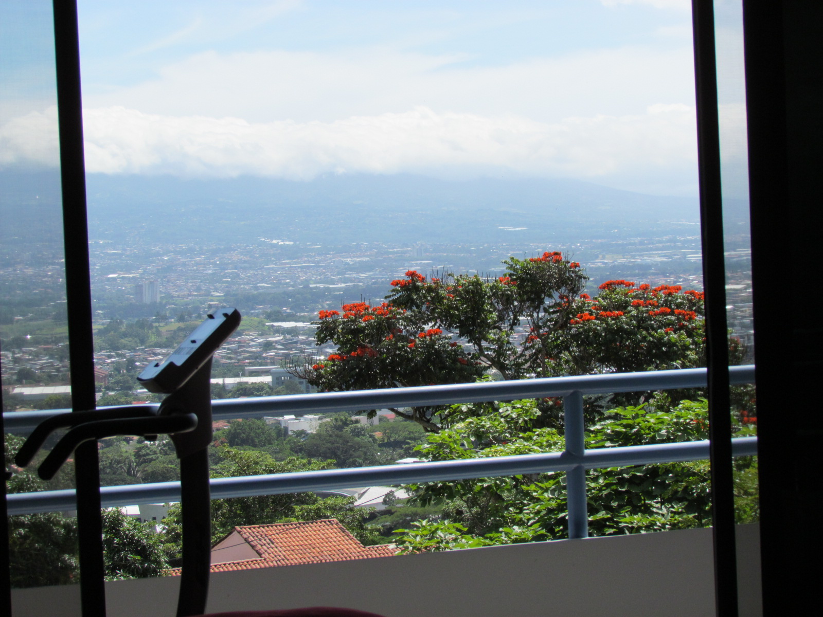 4 bed Single Family Homes For Sale in San Rafael De Escazu, San Jose - thumb 14