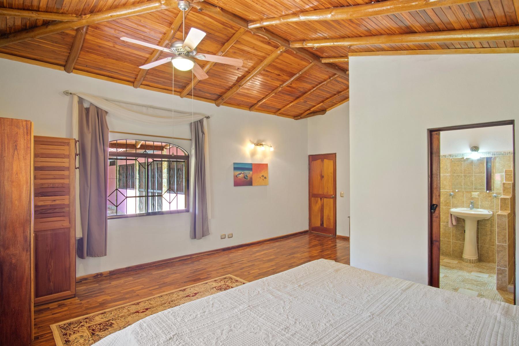 3 bed Single Family Homes For Sale in Junquillal, Guanacaste - thumb 14