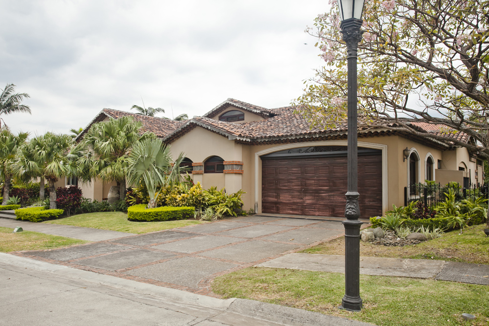 4 bed Single Family Homes For Sale in Santa Ana, San Jose - thumb 25