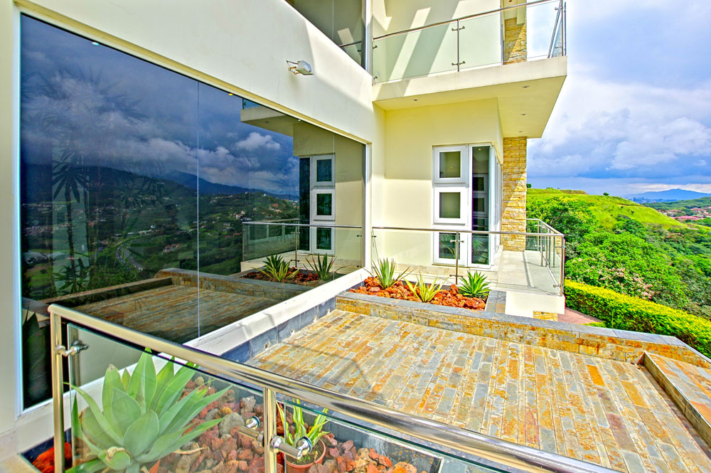 6 bed Single Family Homes For Sale in Santa Ana, San Jose - thumb 28