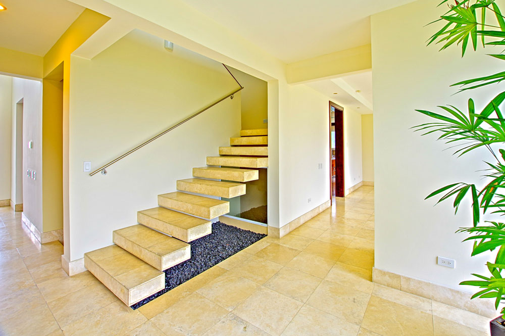6 bed Single Family Homes For Sale in Santa Ana, San Jose - thumb 8