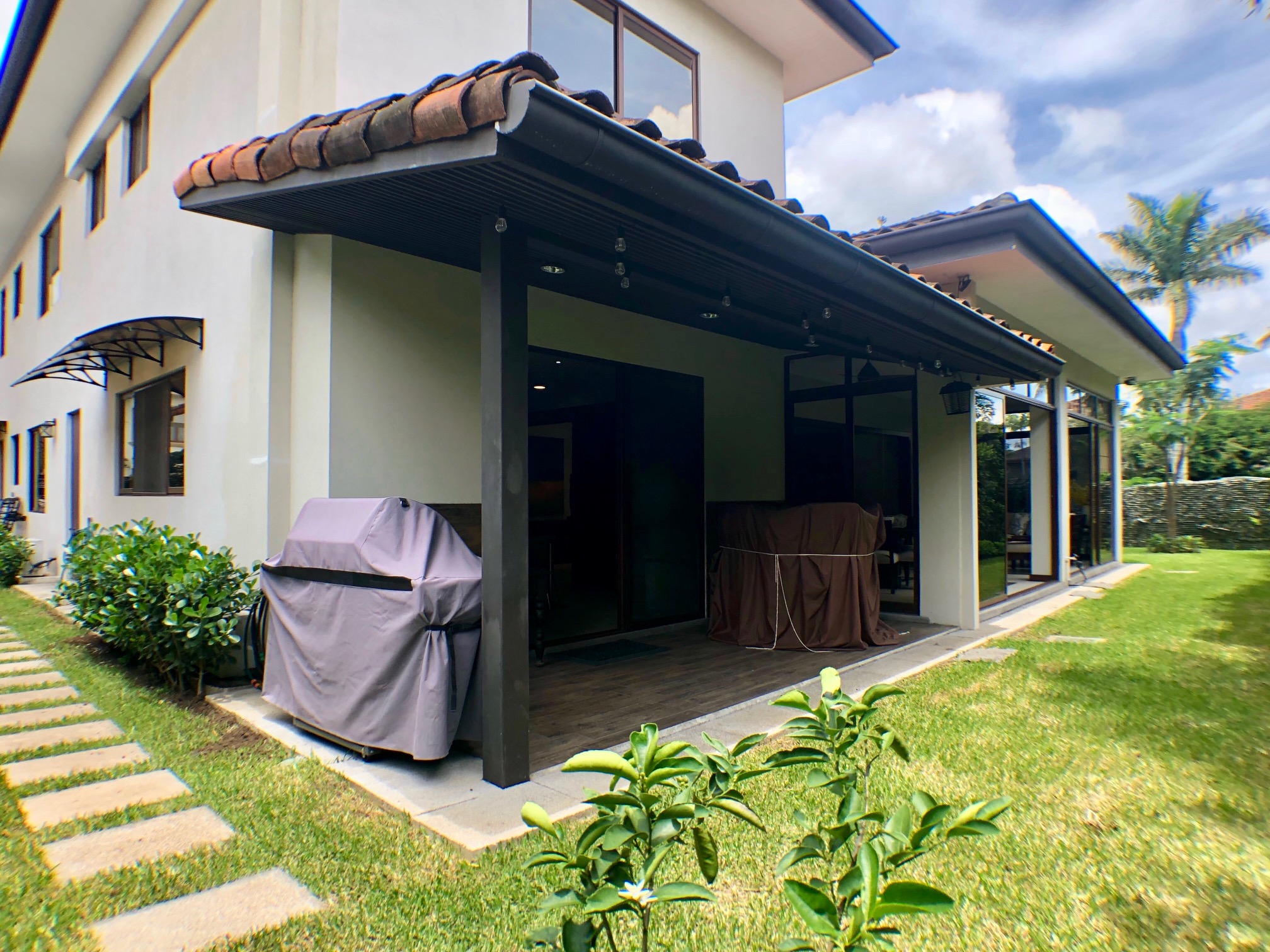 5 bed Single Family Homes For Sale in Santa Ana, San Jose - thumb 21