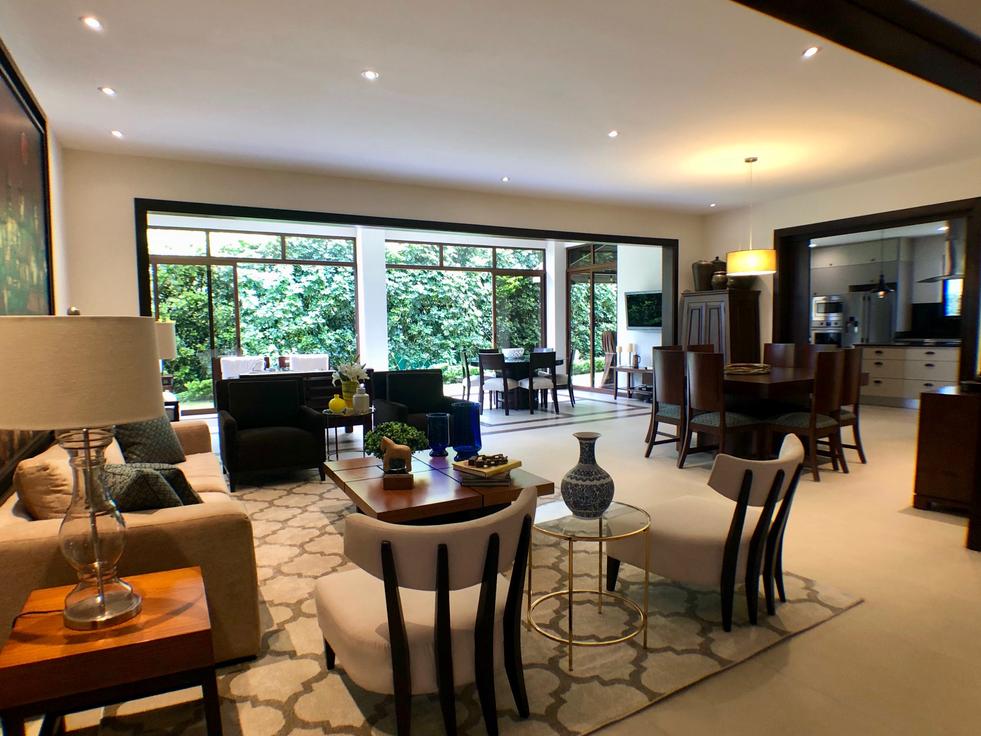 5 bed Single Family Homes For Sale in Santa Ana, San Jose - thumb 1