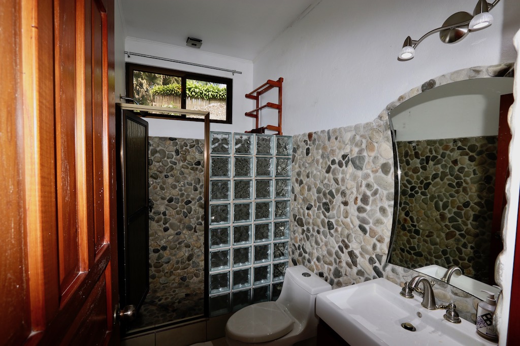 3 bed Single Family Homes For Sale in Dominical, Puntarenas - thumb 17