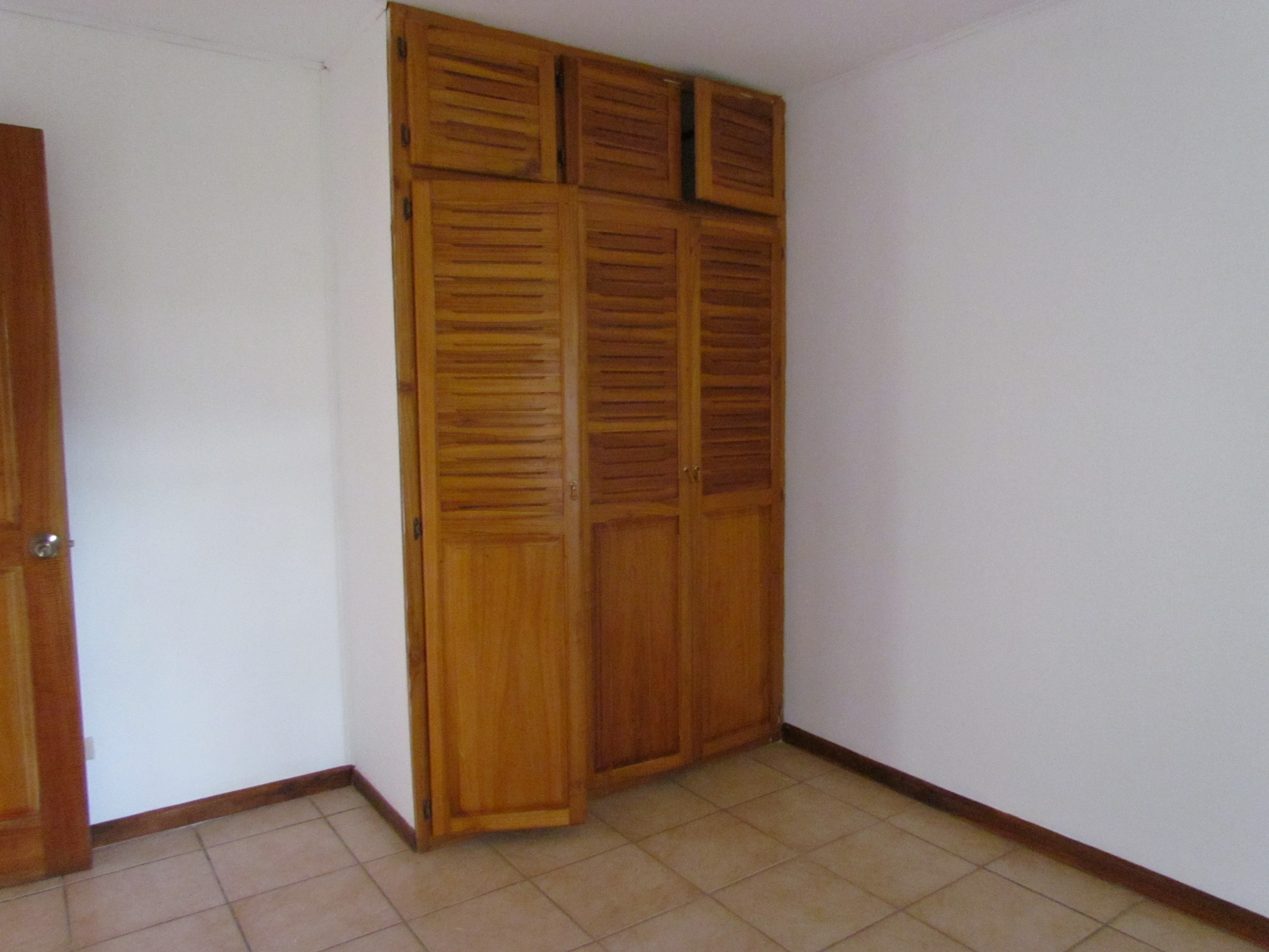 3 bed Single Family Homes For Sale in Santa Ana, San Jose - thumb 7