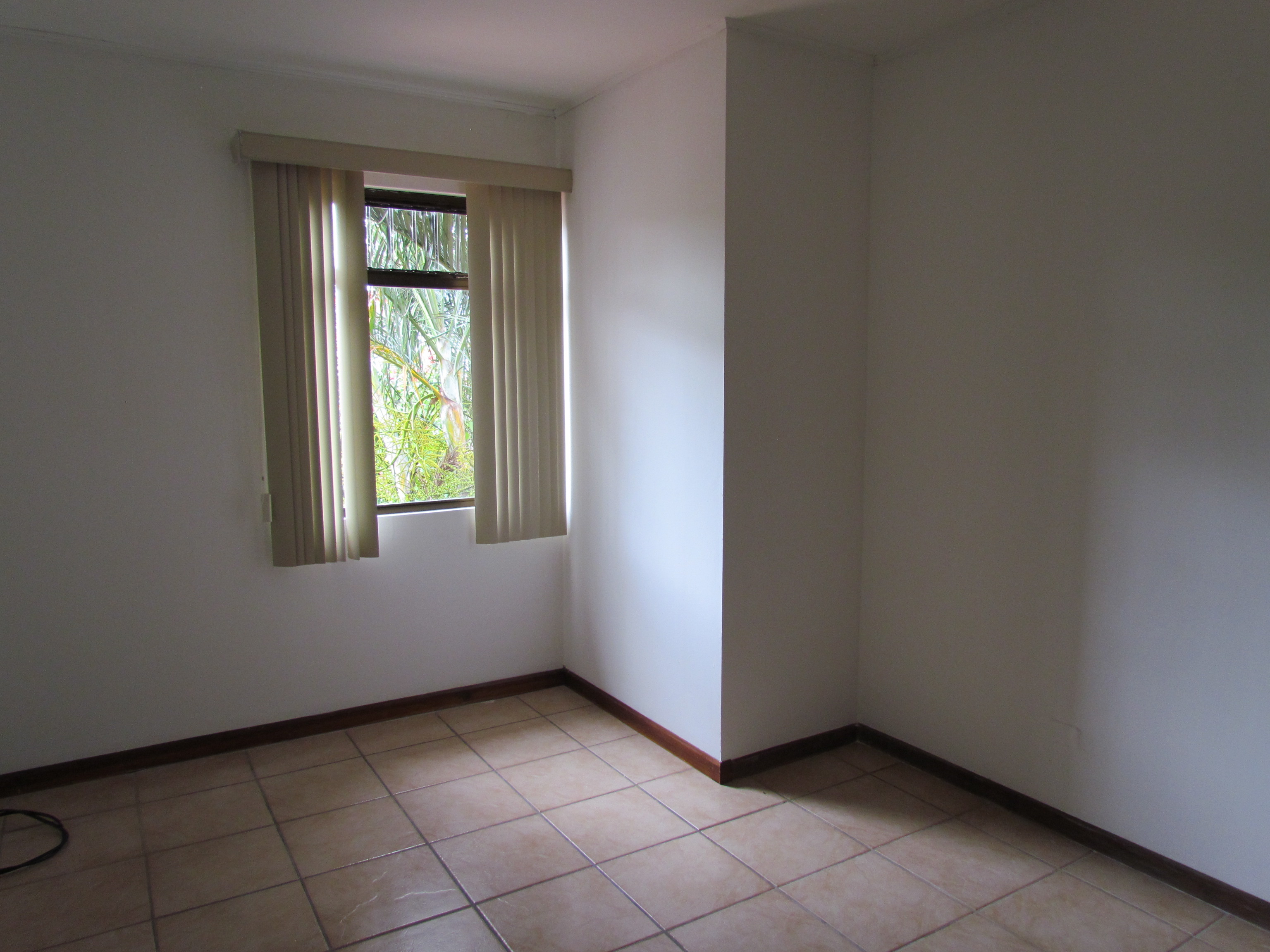 3 bed Single Family Homes For Sale in Santa Ana, San Jose - thumb 5
