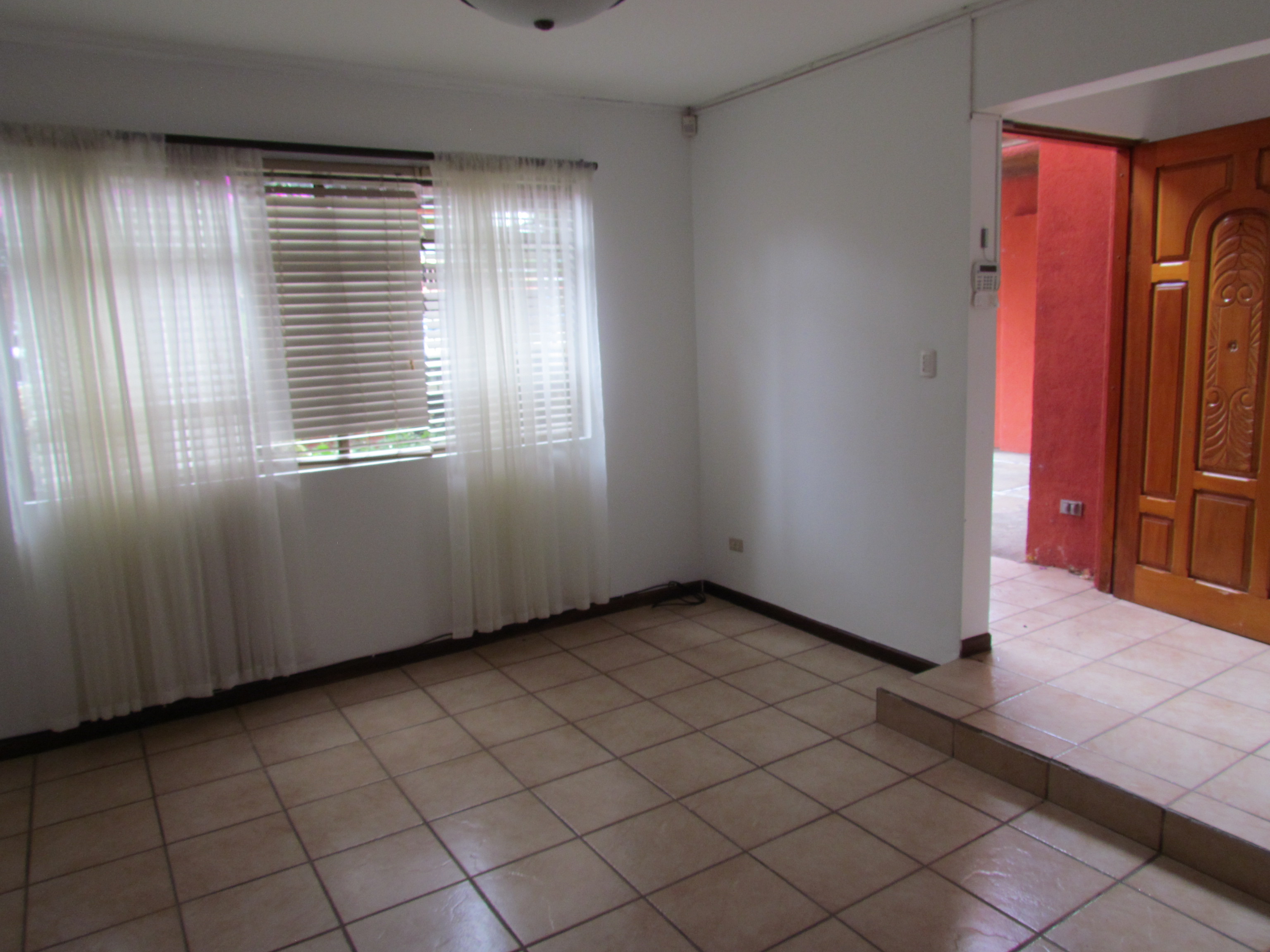 3 bed Single Family Homes For Sale in Santa Ana, San Jose - thumb 4