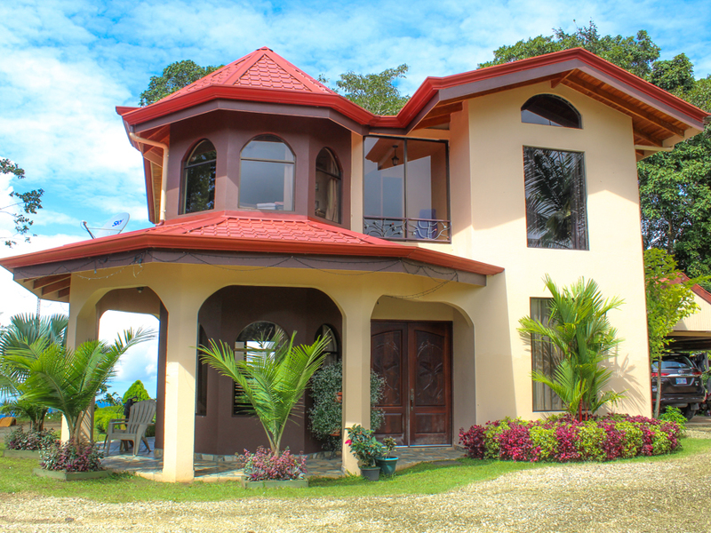 4 bed Single Family Homes For Sale in Ciudad Cortes, Puntarenas - 1