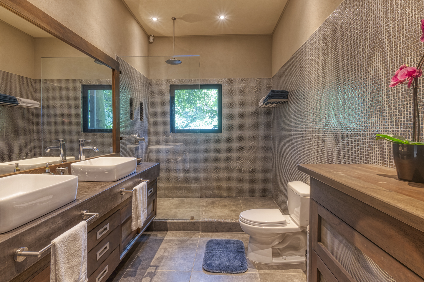 4 bed Single Family Homes For Sale in Manuel Antonio, Puntarenas - thumb 21
