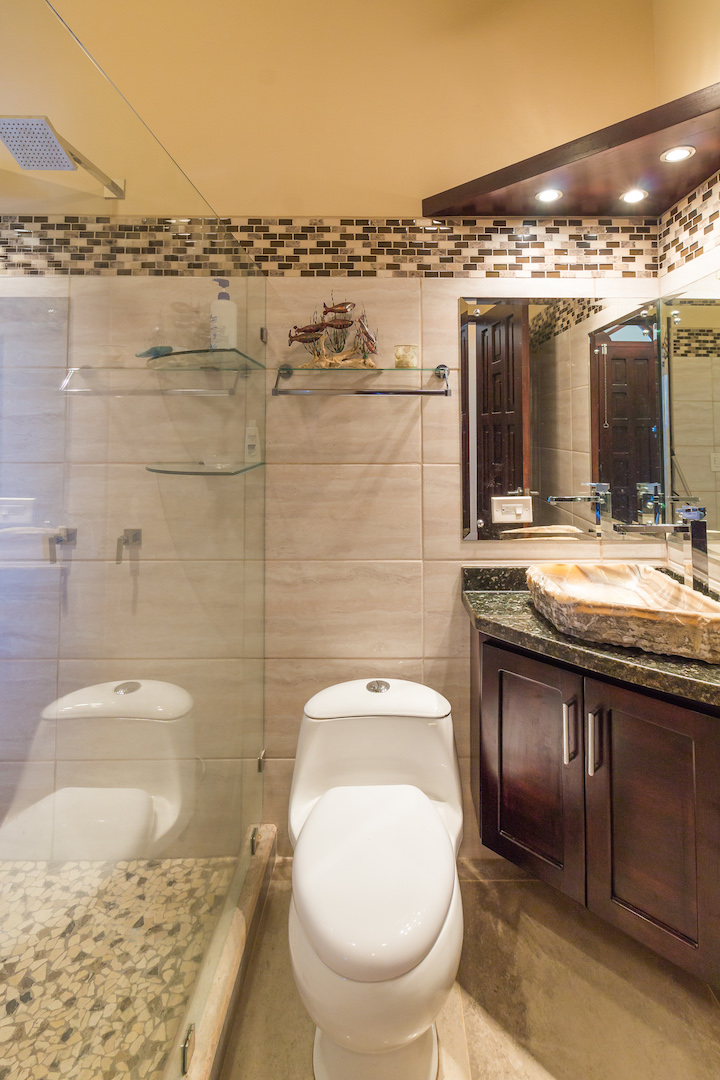 3 bed Single Family Homes For Sale in Ojochal, Puntarenas - thumb 16