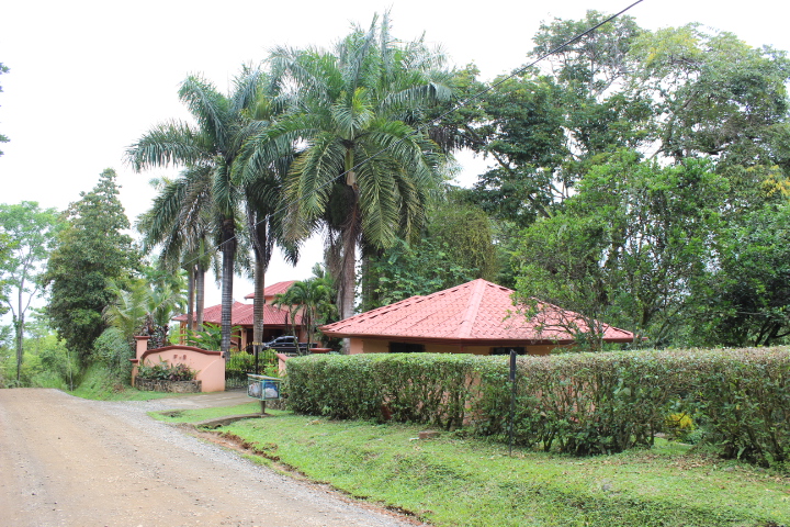 3 bed Single Family Homes For Sale in Dominical, Puntarenas - thumb 10