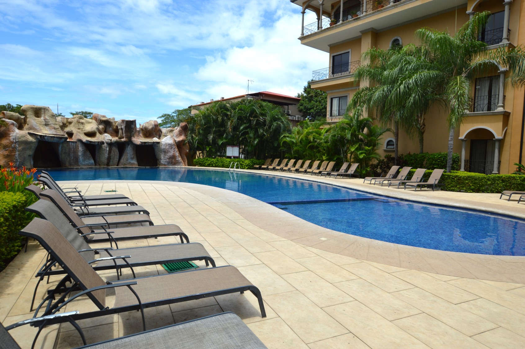 2 bed Condo For Sale in Tamarindo, Guanacaste - thumb 10