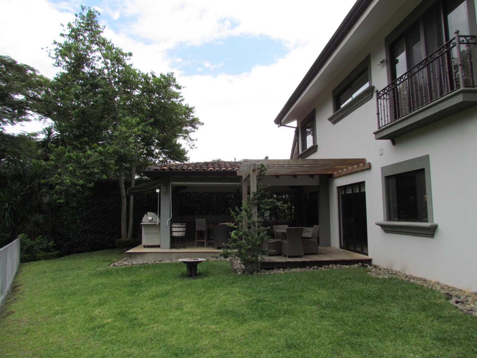 3 bed Single Family Homes For Sale in Santa Ana, San Jose - thumb 9