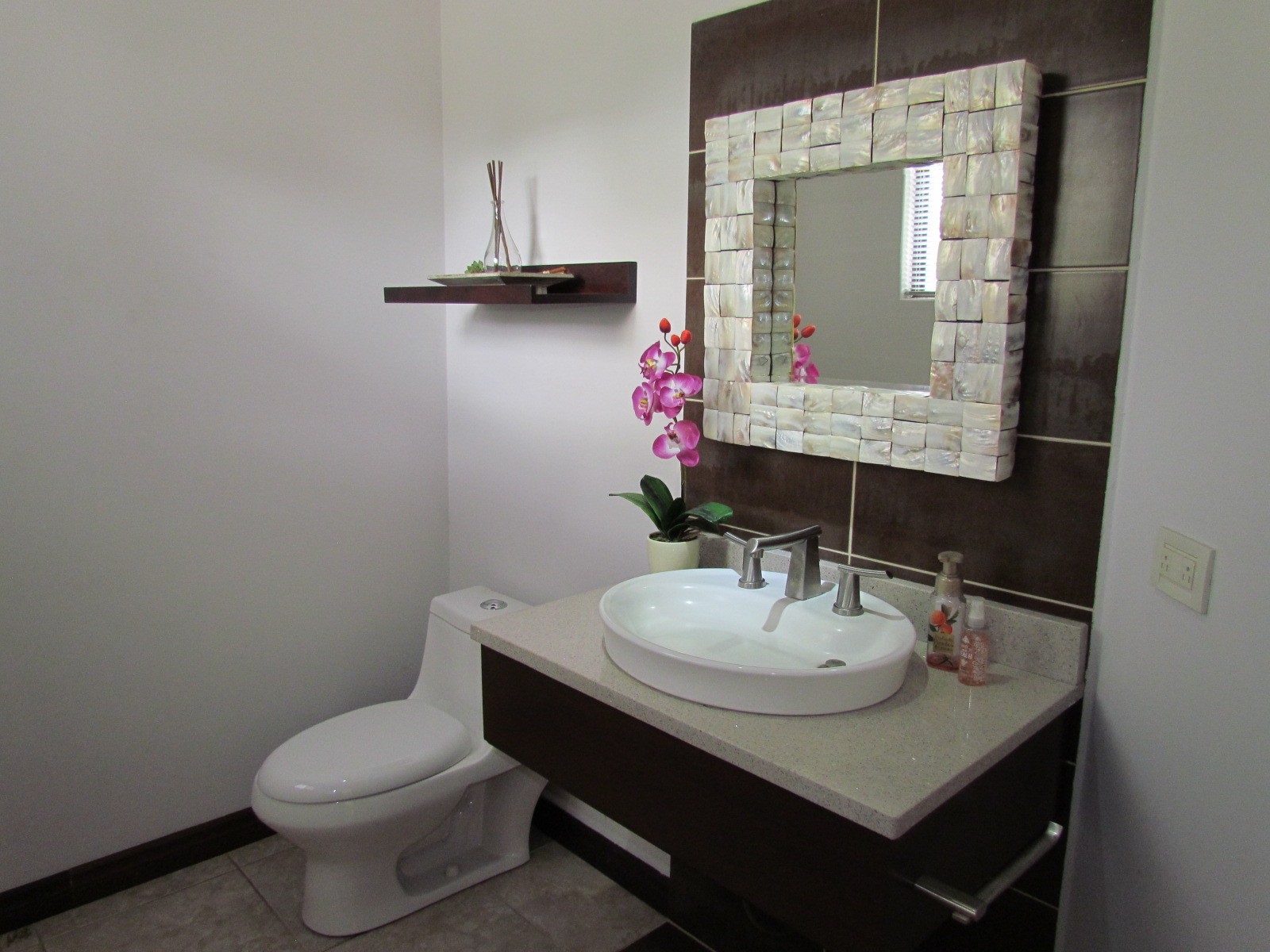 3 bed Single Family Homes For Sale in Santa Ana, San Jose - thumb 5
