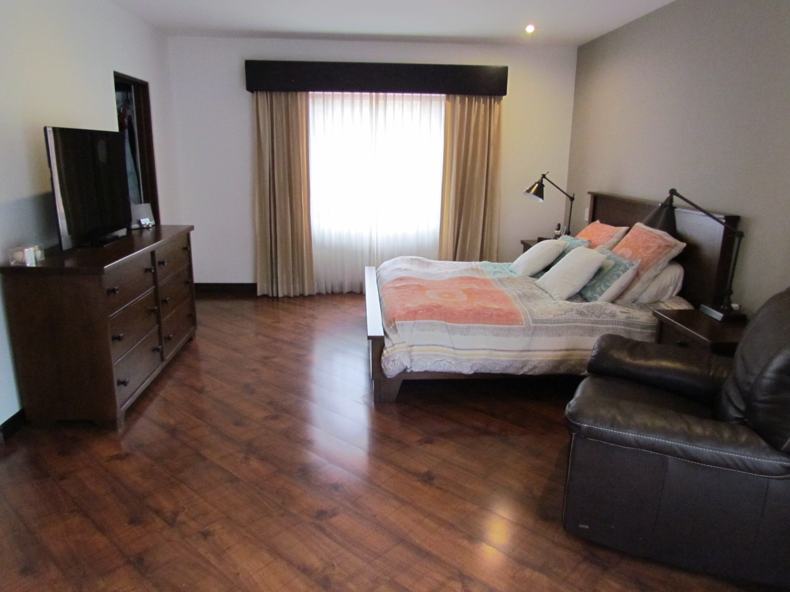 3 bed Single Family Homes For Sale in Santa Ana, San Jose - thumb 13