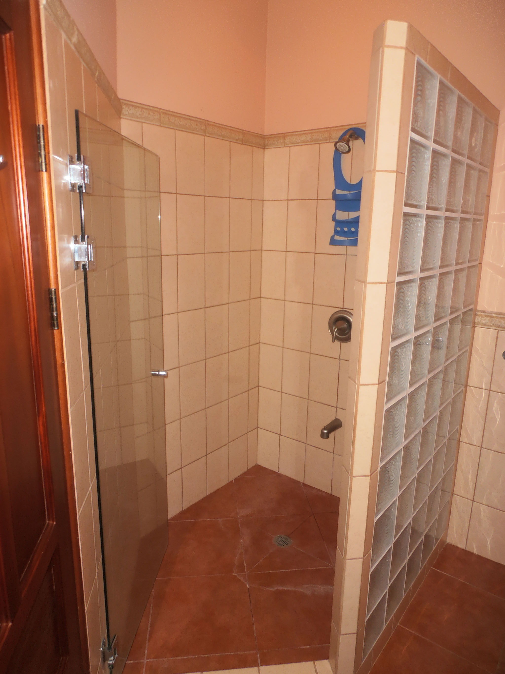 4 bed Single Family Homes For Sale in Ojochal, Puntarenas - thumb 17