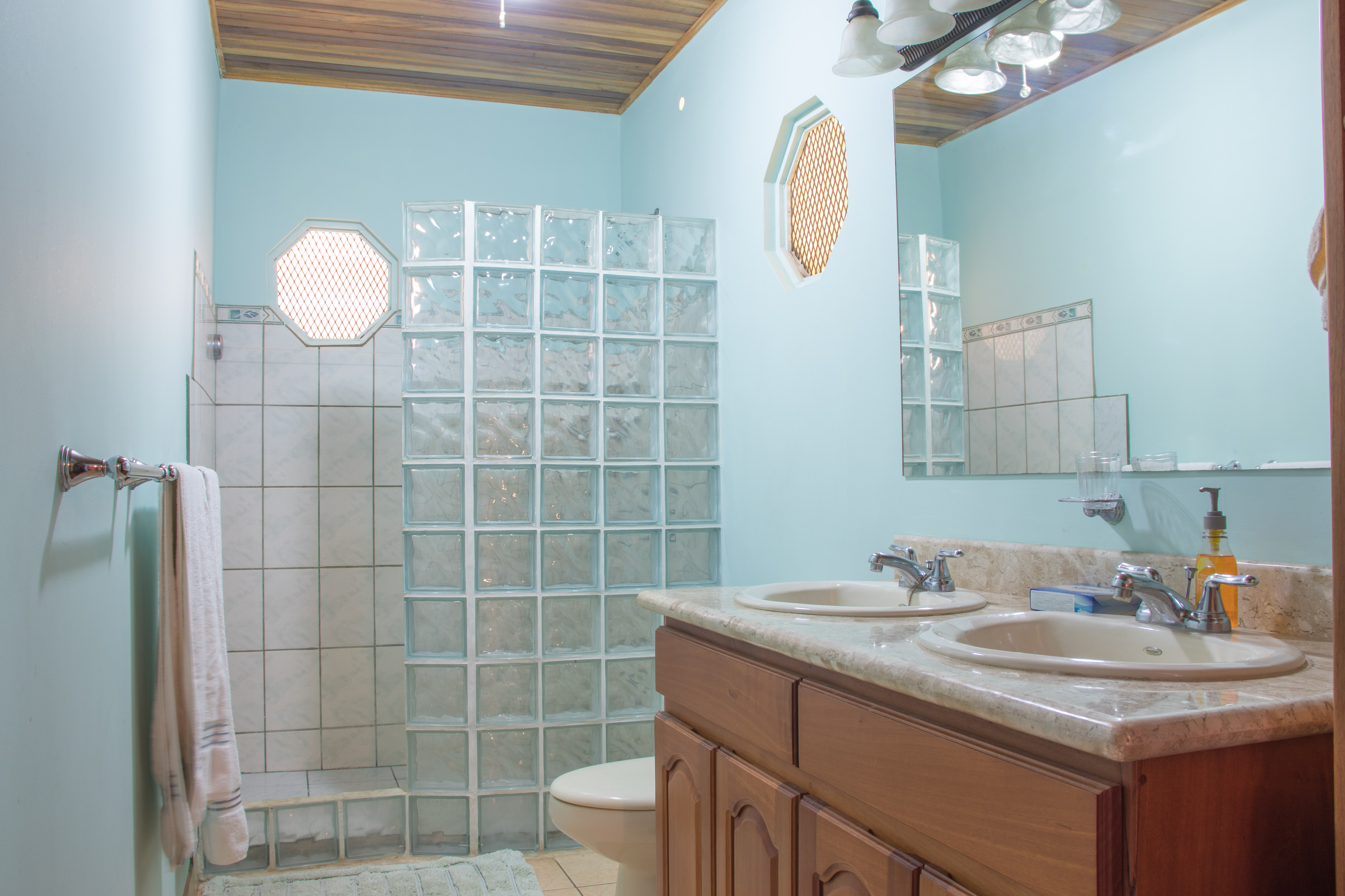 5 bed Single Family Homes For Sale in Playas Del Coco, Guanacaste - thumb 29