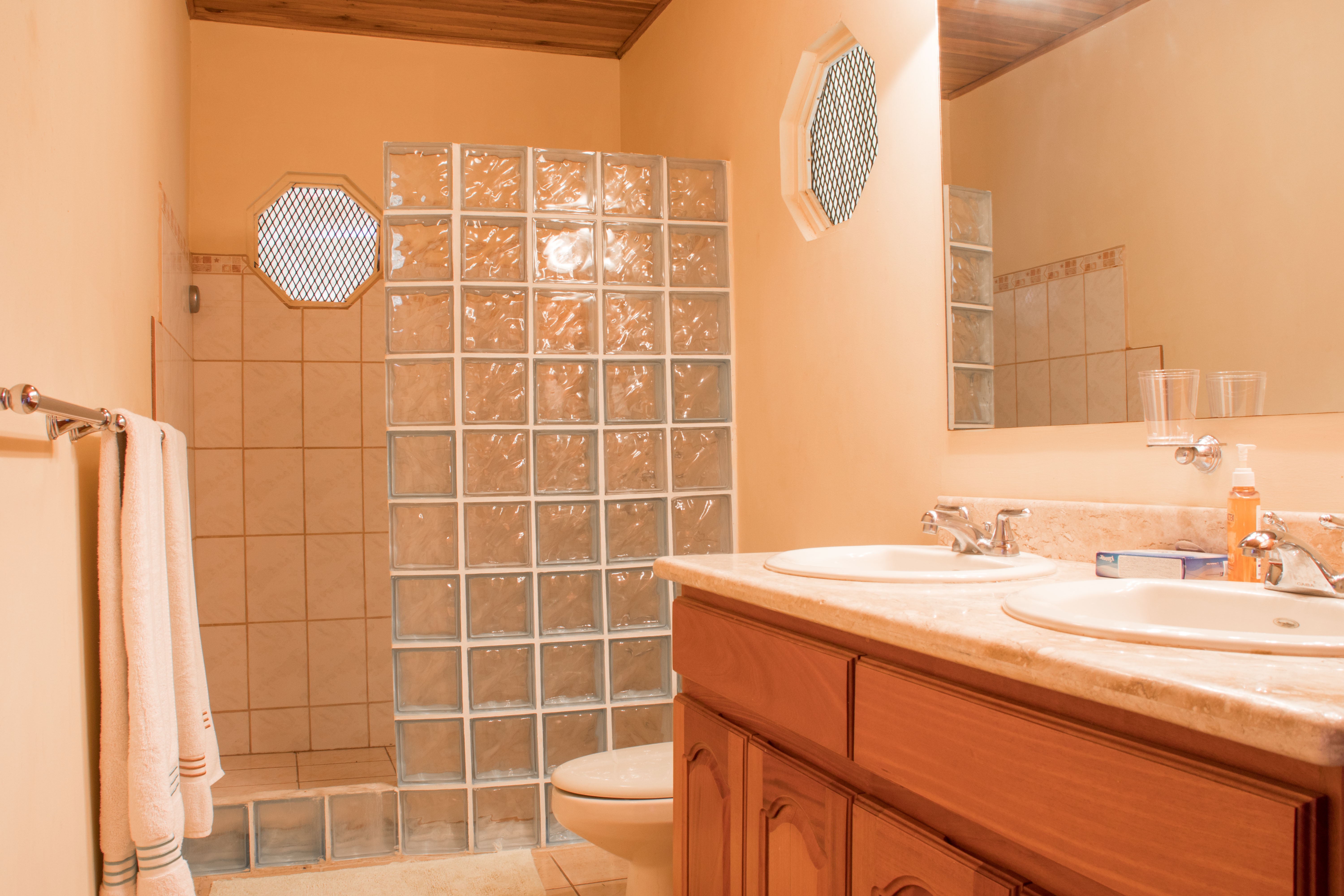 5 bed Single Family Homes For Sale in Playas Del Coco, Guanacaste - thumb 22