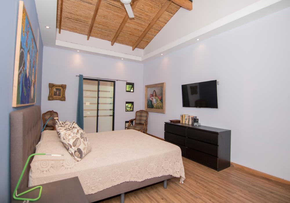5 bed Single Family Homes For Sale in Santa Ana, San Jose - thumb 17