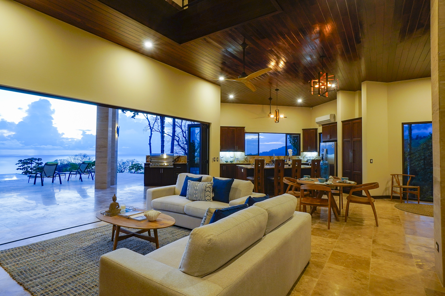 4 bed Single Family Homes For Sale in Uvita, Puntarenas - thumb 8