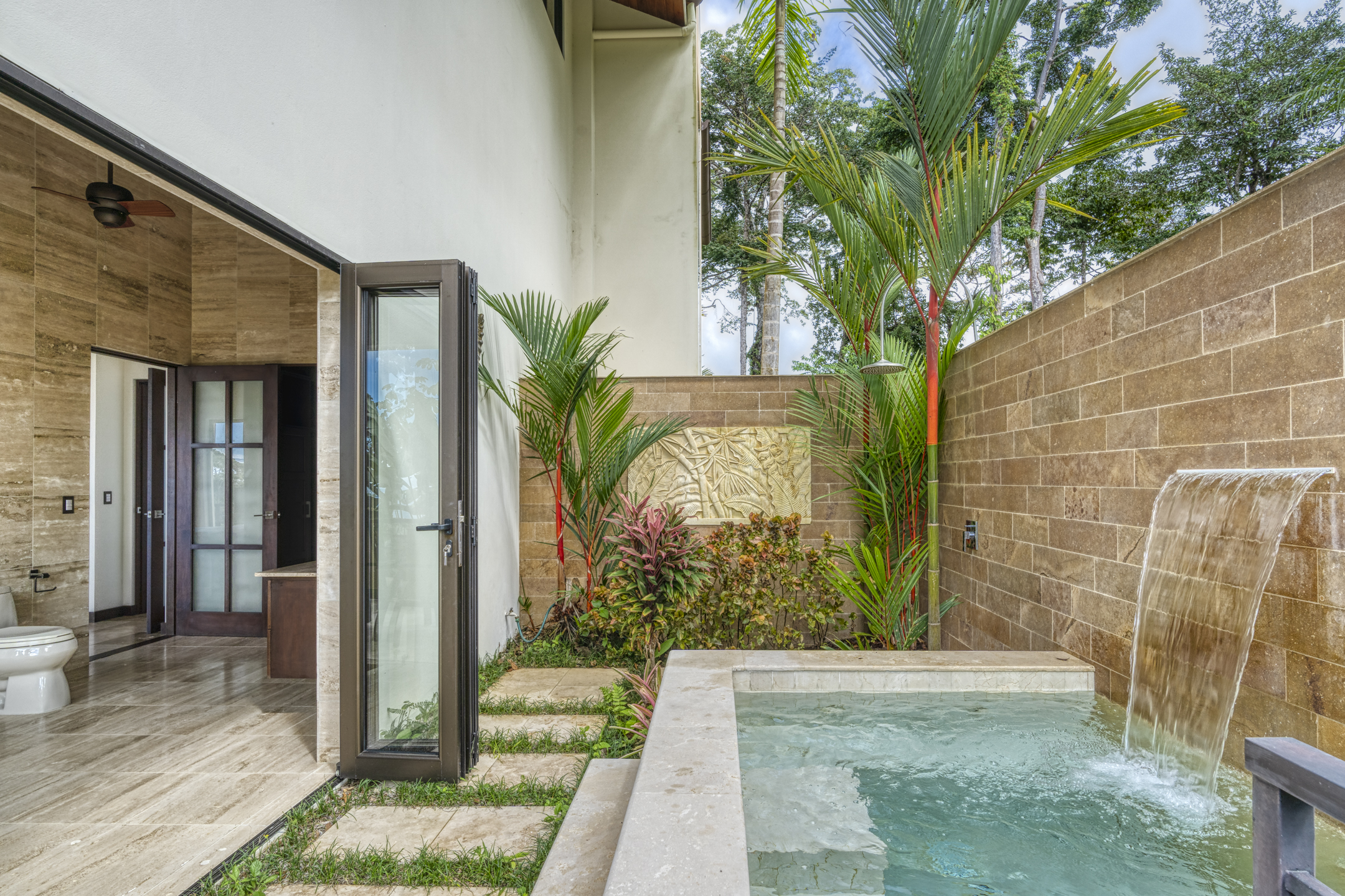 4 bed Single Family Homes For Sale in Uvita, Puntarenas - thumb 24