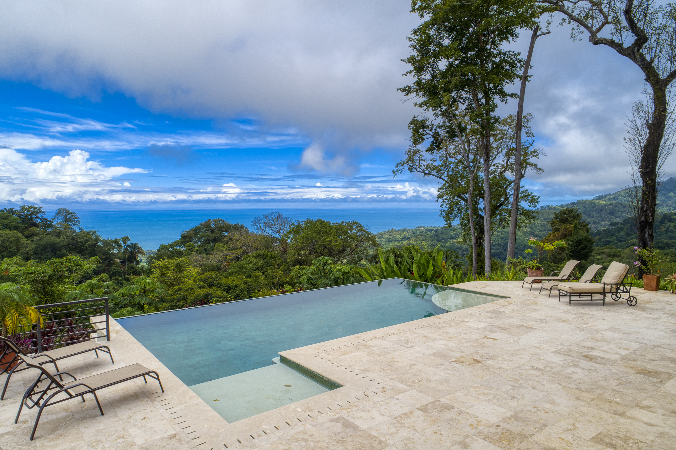 4 bed Single Family Homes For Sale in Uvita, Puntarenas - thumb 27