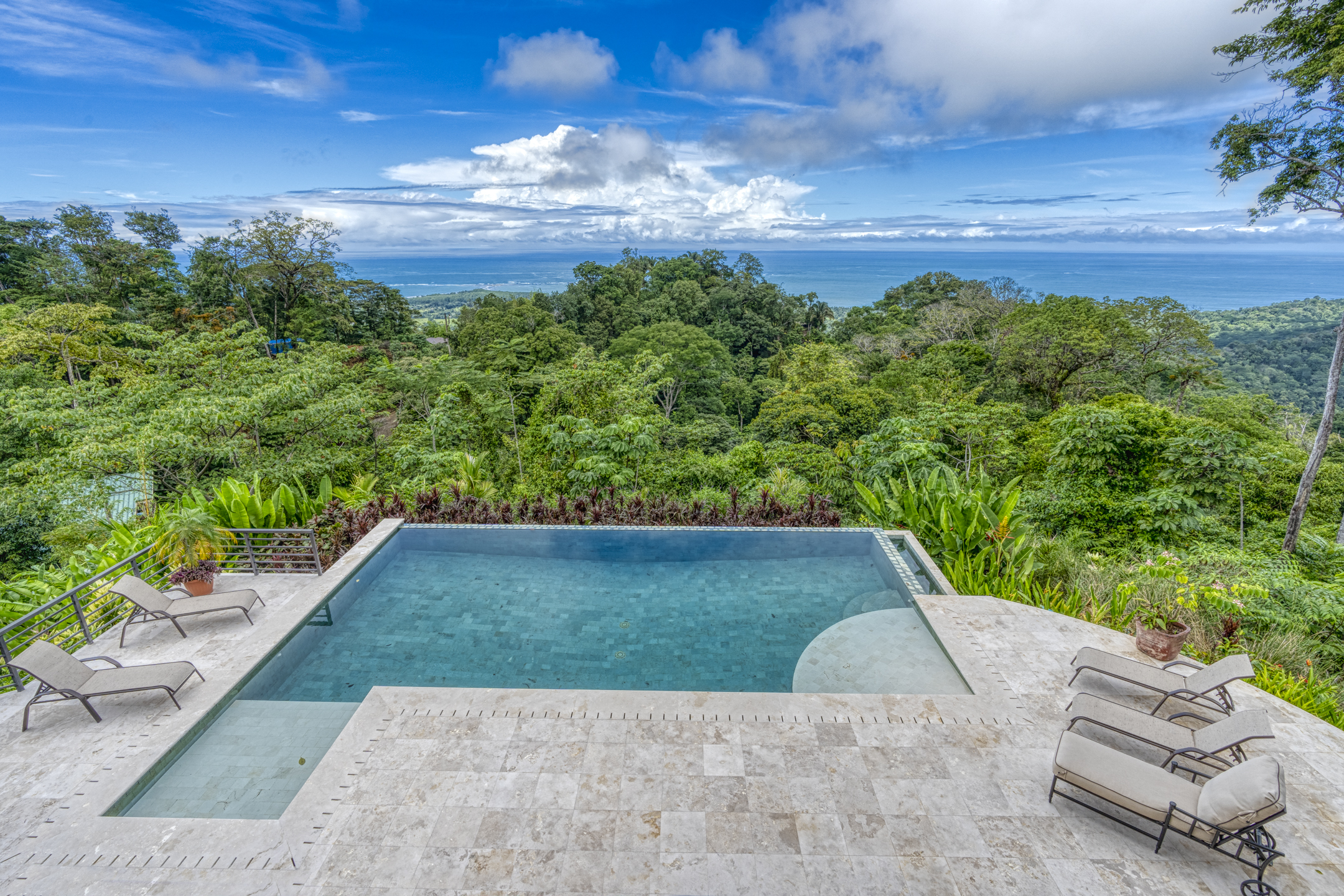 4 bed Single Family Homes For Sale in Uvita, Puntarenas - thumb 19